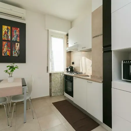 公寓 The Best Rent - Lovely Studio With Balcony
