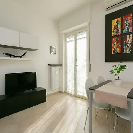 The Best Rent - Lovely Studio With Balcony *