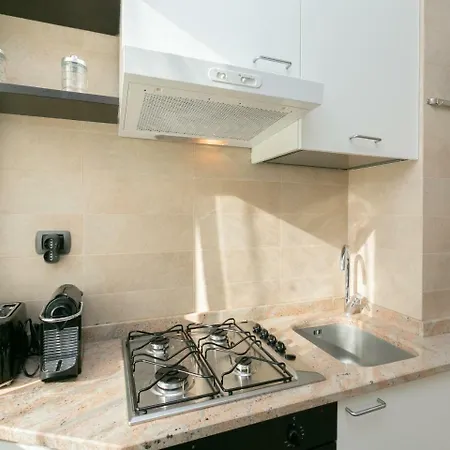 The Best Rent - Lovely Studio With Balcony *